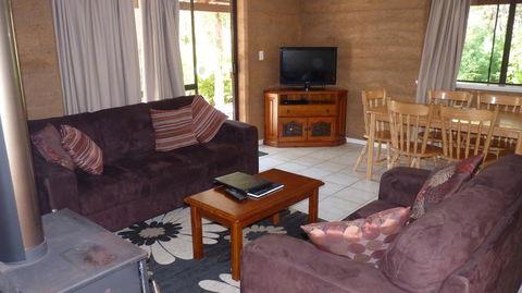 Southern Forest Escape Pemberton - Northern Rivers Accommodation 2