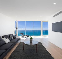 Southpoint -Brand new home oceanfront views - Northern Rivers Accommodation