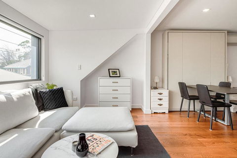 Spacious 2 Bed House, 2 AC And Free Street Parking - Northern Rivers Accommodation 1