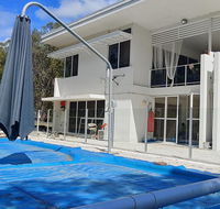 Spacious 2 bedroom unit private bath kitchen RV parking on 5 acres 10 min to Fraser Island barge - Northern Rivers Accommodation