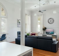Spacious 2-bed 2-bath Home with Parking and Balcony - Northern Rivers Accommodation