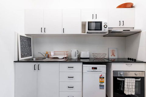 Spacious Woolloomooloo Apartment In Great Location - Northern Rivers Accommodation 2