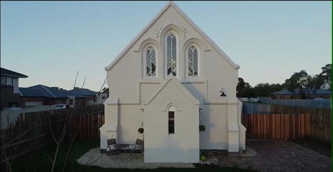 St James Converted Church - Northern Rivers Accommodation 2