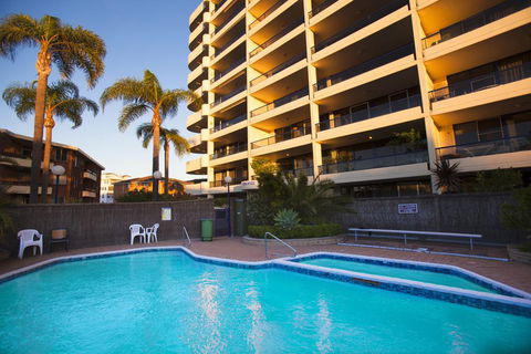 St Tropez Unit 39 - The Entrance, NSW - Northern Rivers Accommodation 0