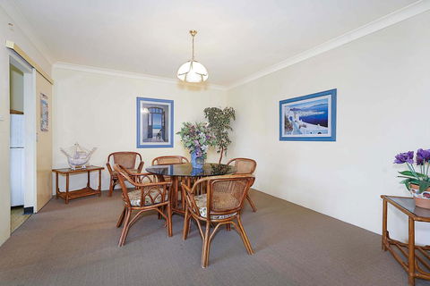 St Tropez Unit 9 - The Entrance, NSW - Northern Rivers Accommodation 2
