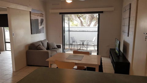Stay Awhile In Port Pirie - Min Stay 4 Nights - Northern Rivers Accommodation 2