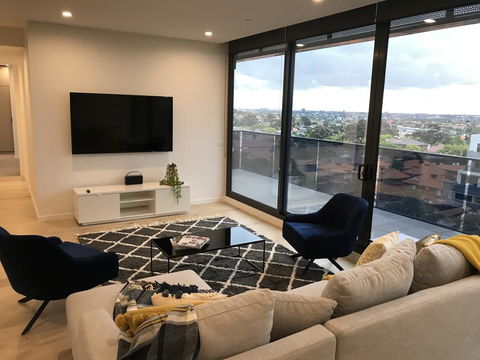 StayCentral Essendon Escape Sub-penthouse - Northern Rivers Accommodation 0