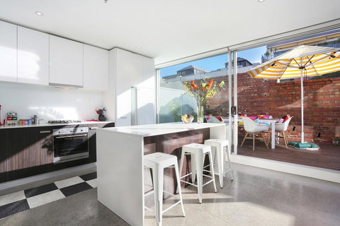 StayCentral On Oxford Penthouse - Northern Rivers Accommodation 2