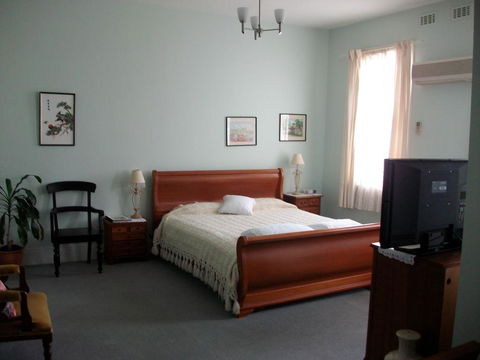 Stella's Dromana Hotel - Northern Rivers Accommodation 3