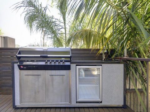 Street Cafe Boutique Accommodation@ Nelson Bay - Northern Rivers Accommodation 2