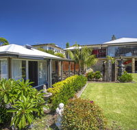 Studio Cabana on Golf in Mollymook - Northern Rivers Accommodation