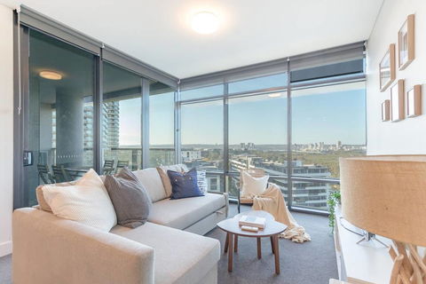 Stunning Apt Nearby ANZ Stadium Wt Free Parking - Northern Rivers Accommodation 0