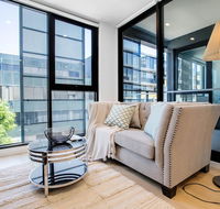 Stunning LightBright New One Bedroom APTHawthron - Northern Rivers Accommodation