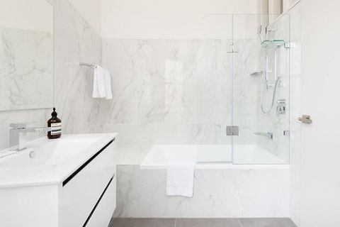 STUNNING SYDNEY HOME 1 - Northern Rivers Accommodation 2