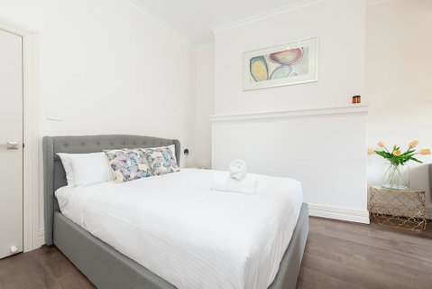 STUNNING SYDNEY HOME 9 - Northern Rivers Accommodation 2