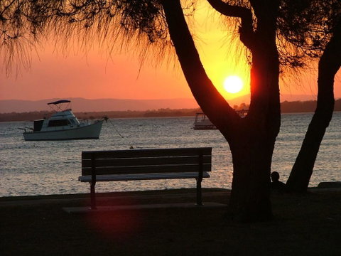 Stylish Unit Opposite Foreshore - Sylvan Beach Esp, Bellara - Northern Rivers Accommodation 1
