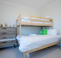 StylishTownhouseNarre Warren/TrainStation/SC - Northern Rivers Accommodation