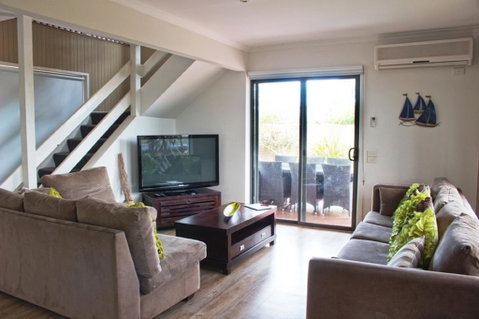 Sunderland Retreat Phillip Island - Northern Rivers Accommodation 2
