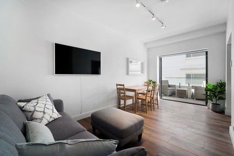 Sunlit 1 Bedroom Apartment Right At Bondi Beach - Northern Rivers Accommodation 0