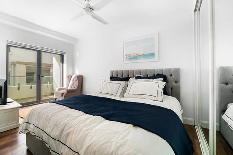 Sunlit 1 Bedroom Apartment Right At Bondi Beach - Northern Rivers Accommodation 3