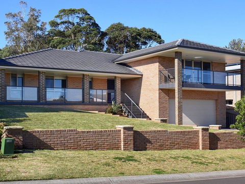 Sunset Over Neptune - Pet Friendly, 5 Min To Beach - Northern Rivers Accommodation 0
