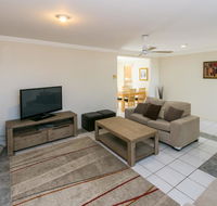 Superb Location - Hervey Bay - Northern Rivers Accommodation