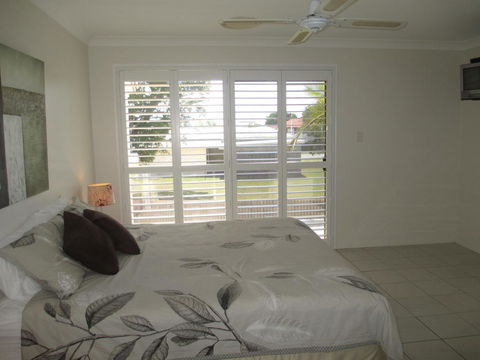 Superb Location - Hervey Bay - Northern Rivers Accommodation 3