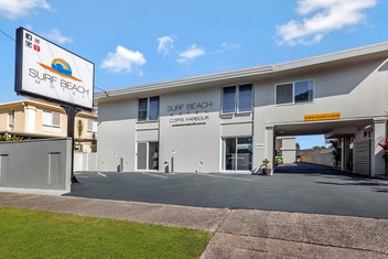 Surf Beach Motel Coffs with Northern Rivers Accommodation