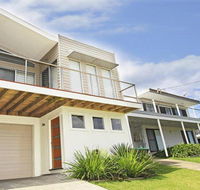 Surf Mist - contemporary seaside duplex - Northern Rivers Accommodation