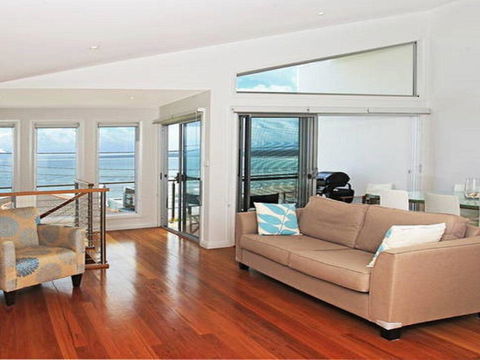Surf Mist - Contemporary Seaside Duplex - Northern Rivers Accommodation 2