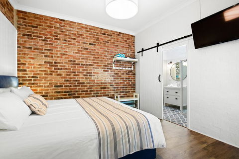 Surfaris Retreat - Northern Rivers Accommodation 1