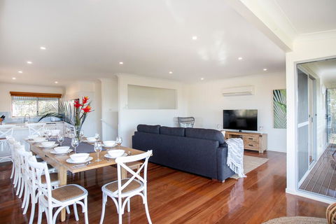 Surfers Beach House - Northern Rivers Accommodation 2
