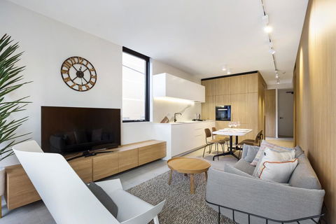 Surry Hills Modern Furnished Self-Contained Apartment (ELZ) - Northern Rivers Accommodation 1