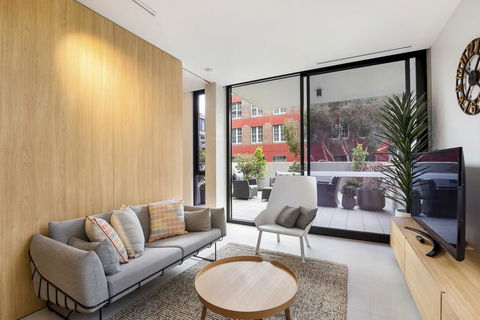 Surry Hills Modern Furnished Self-Contained Apartment (ELZ) - Northern Rivers Accommodation 2