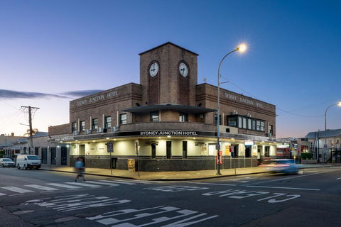 Sydney Junction Hotel - Northern Rivers Accommodation 0