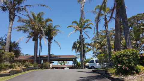 Tabourie Lake Motor Inn - Northern Rivers Accommodation 0