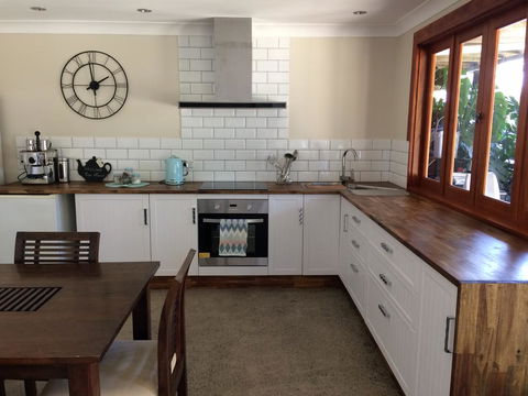 TAKURA HEIGHTS Modern Country Apartment With Pool Access - Northern Rivers Accommodation 2