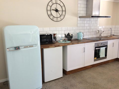 TAKURA HEIGHTS Modern Country Apartment With Pool Access - Northern Rivers Accommodation 3