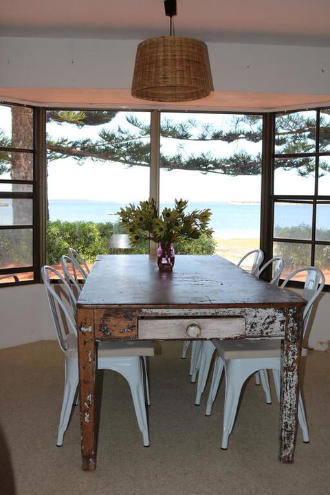 Tall Pines Beach House At Mount Dutton Bay (part Of Coffin Bay Waterways) - Northern Rivers Accommodation 2
