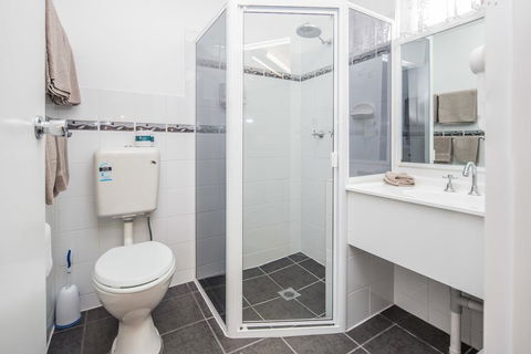 Tally Ho Motor Inn - Northern Rivers Accommodation 3