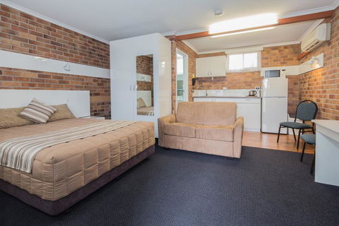 Tally Ho Motor Inn - Northern Rivers Accommodation 0