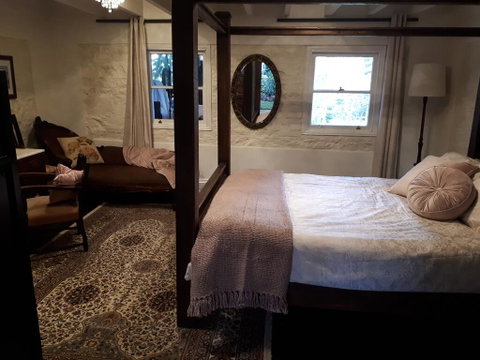 Tanilba House - Northern Rivers Accommodation 1