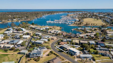 Tanjil - A Stroll From The Water In Paynesville - Northern Rivers Accommodation 0