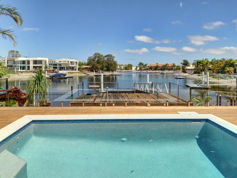 Tarcoola 49 - 4 BDRM Canal Home With Pool - Northern Rivers Accommodation 3