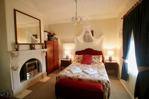 Tenterfield Historic C1895 Cottage - Northern Rivers Accommodation 2