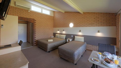 Tenterfield Motor Inn - Northern Rivers Accommodation 1