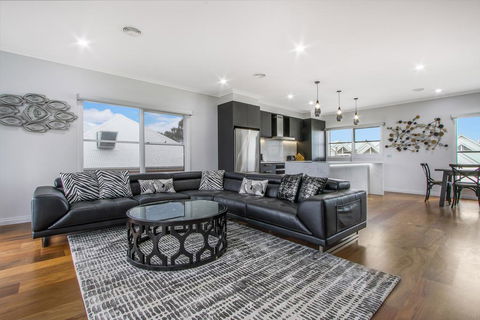 The Apartment, Metung - Northern Rivers Accommodation 0