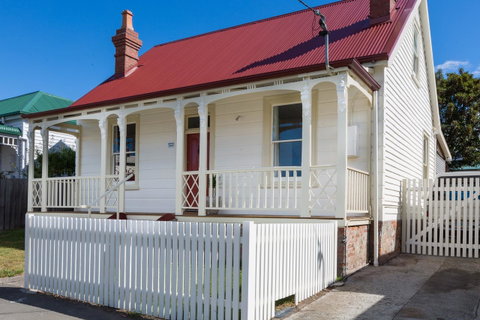 Brampton Cottage - Northern Rivers Accommodation 0