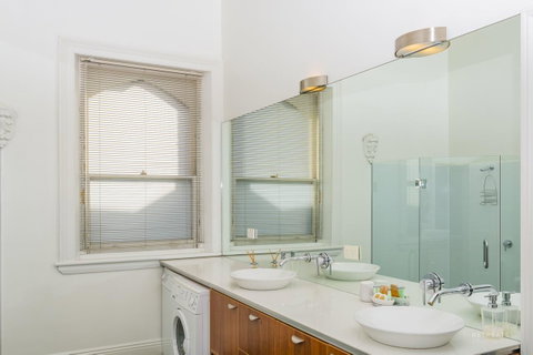 Roxburgh House Apartments - Northern Rivers Accommodation 3