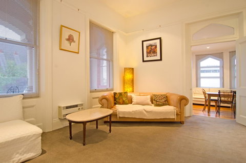 Roxburgh House Apartments - Northern Rivers Accommodation 24